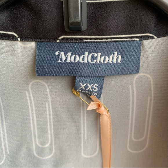 🍒💣 Modcloth paperclip print blouse - Picture 8 of 10